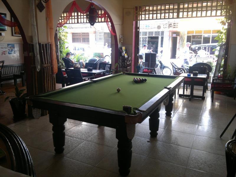 White River II Hostel Phnom Penh Exterior photo